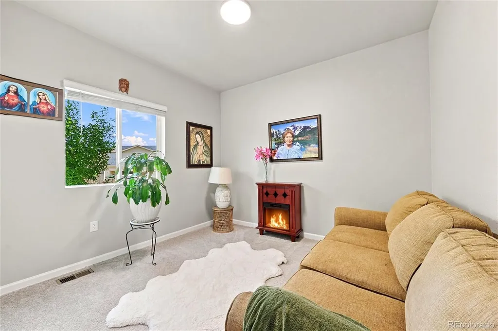 42699 S Ivydel Circle Elizabeth CO 80107