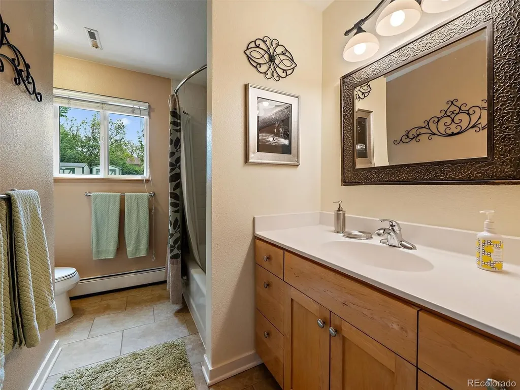 2490 S Holly Place Denver CO 80222