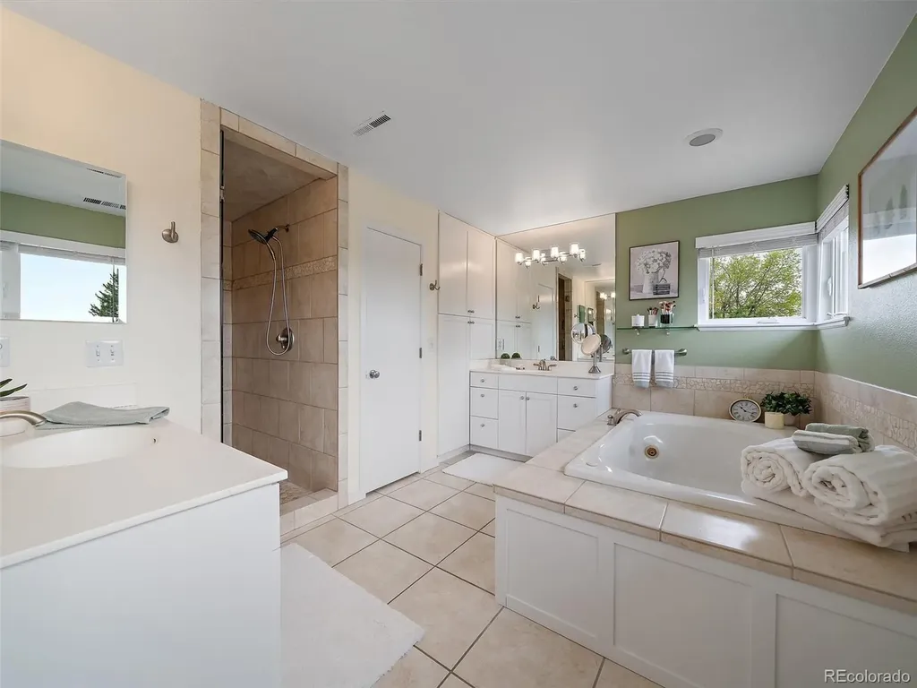 2490 S Holly Place Denver CO 80222