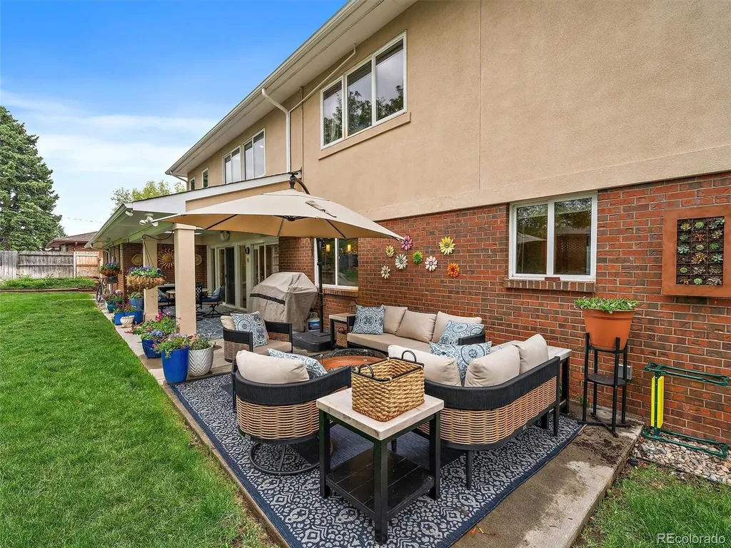 2490 S Holly Place Denver CO 80222