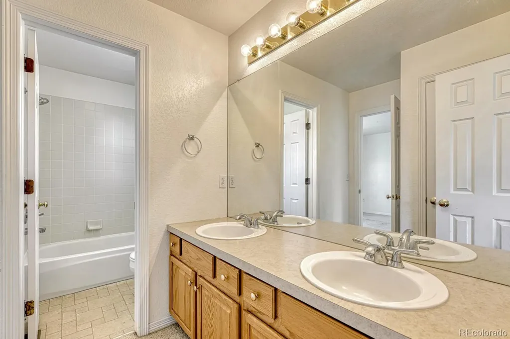 10804 Vista Road Parker CO 80138