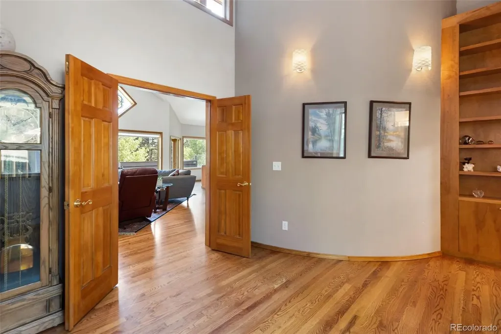 945 Sun Valley Woodland Park CO 80863