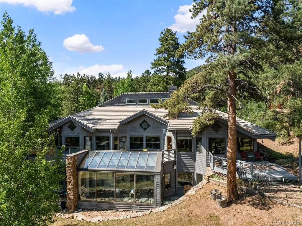 945 Sun Valley Woodland Park CO 80863