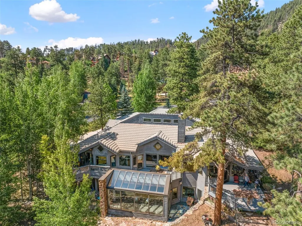 945 Sun Valley Woodland Park CO 80863