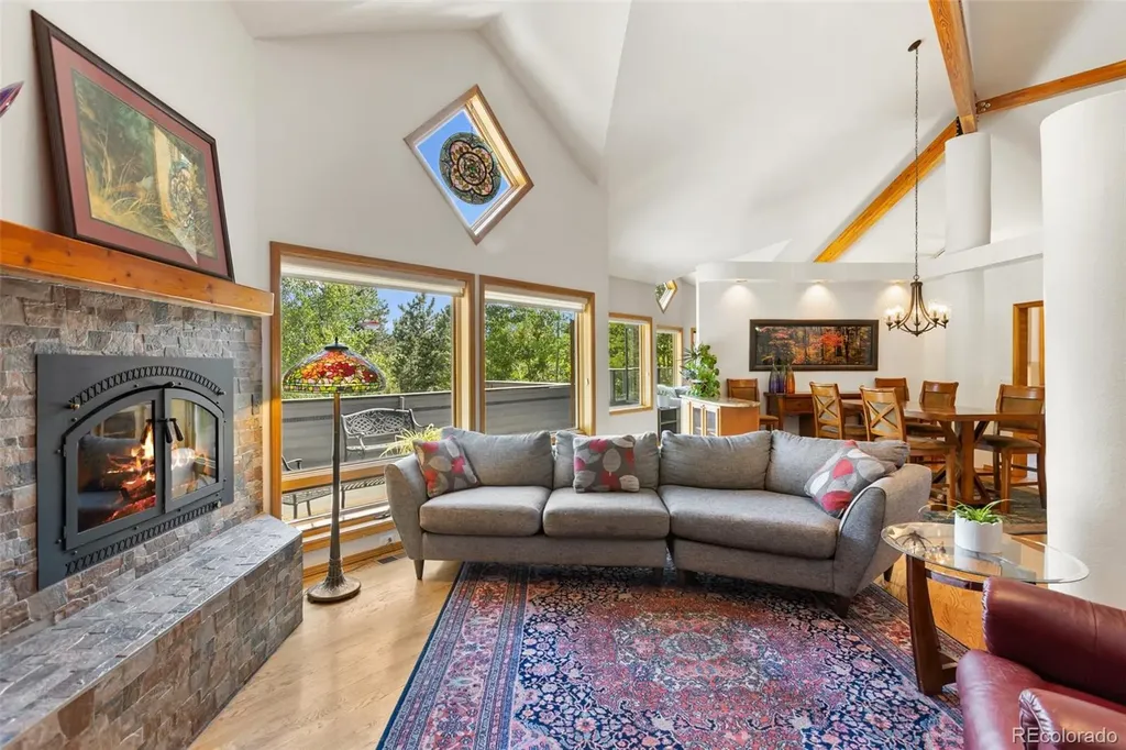 945 Sun Valley Woodland Park CO 80863