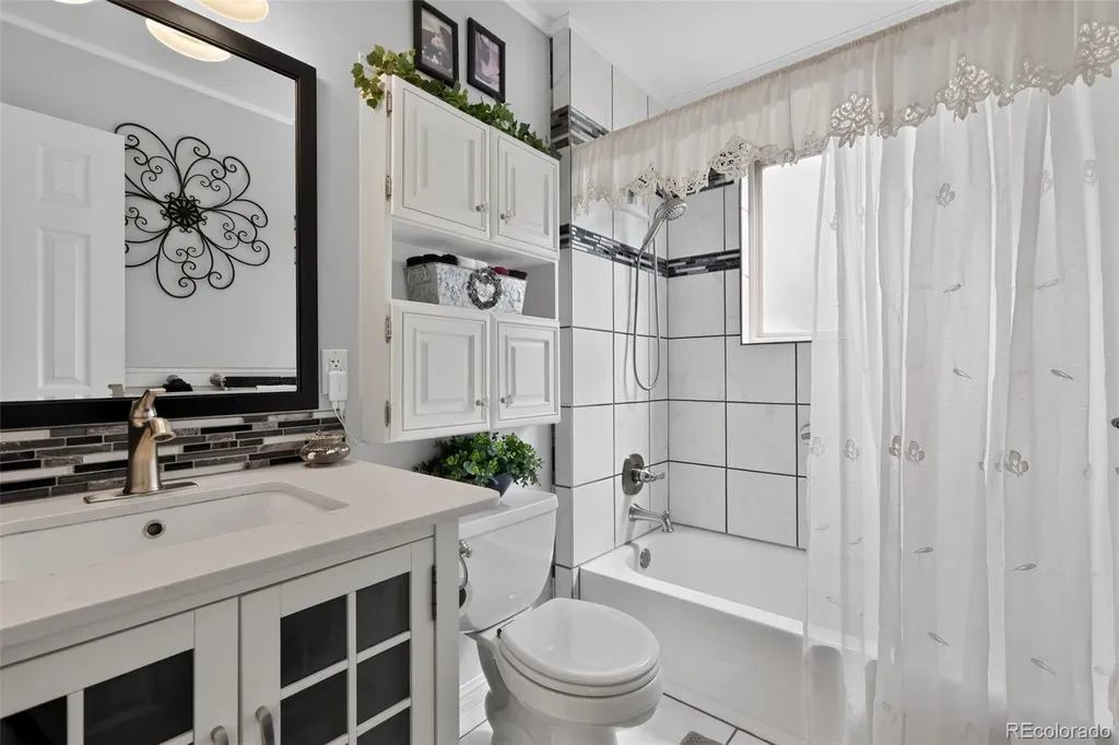 4551 S Ouray Way Aurora CO 80015