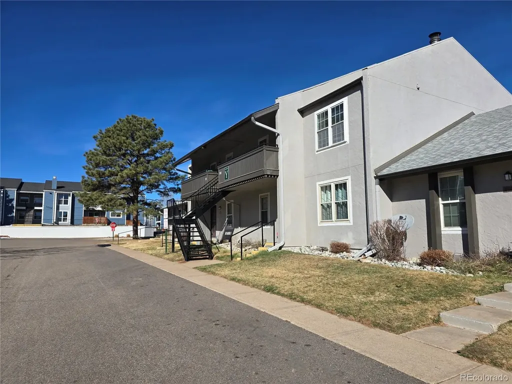 2301 E Fremont Avenue Centennial CO 80122