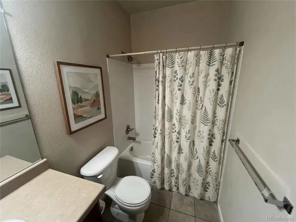 5192 Ammons Court Arvada CO 80002