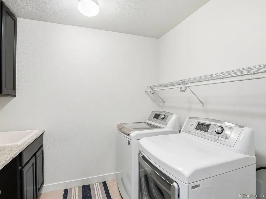 8275 Arapahoe Peak Street Littleton CO 80125