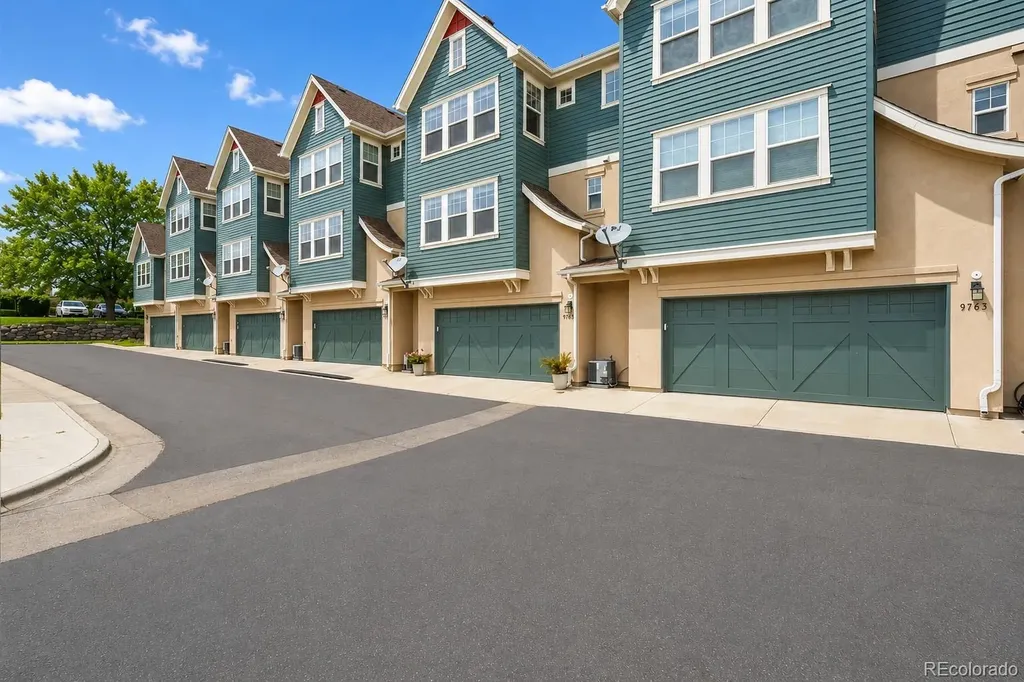 9773 W Hinsdale Lane Littleton CO 80128