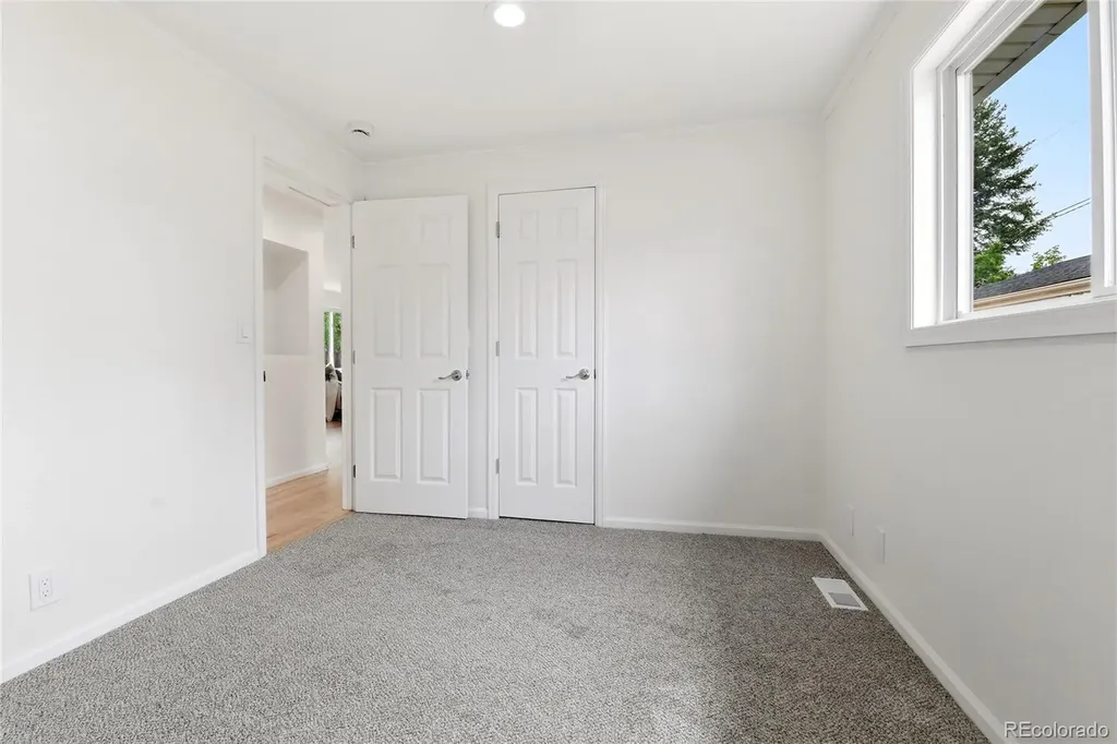 3727 S Grove Street Englewood CO 80110