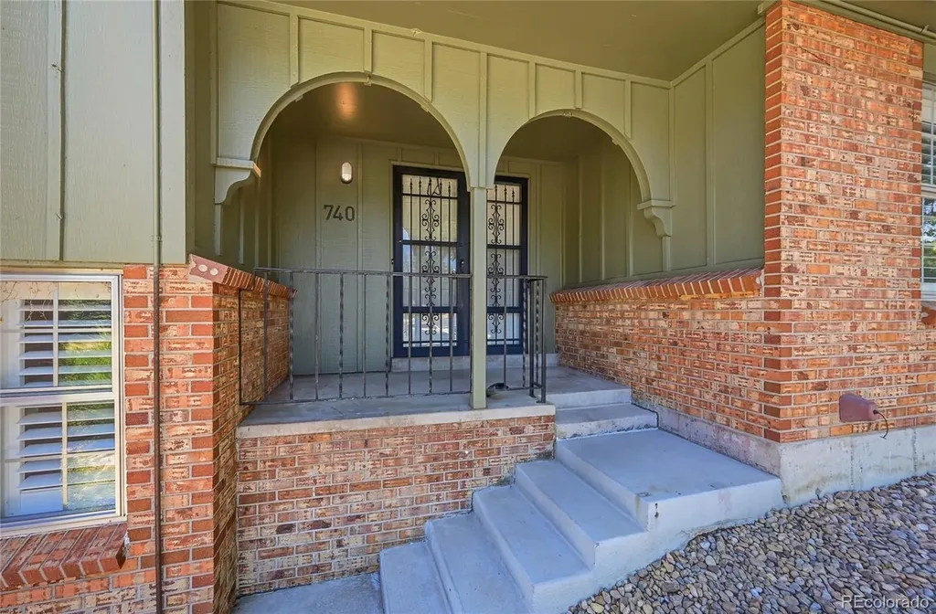 740 S Kline Way Denver CO 80226