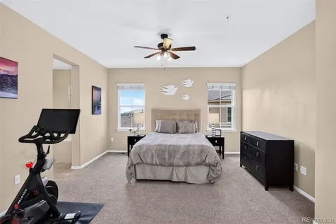 9487 Loggia Street Littleton CO 80126