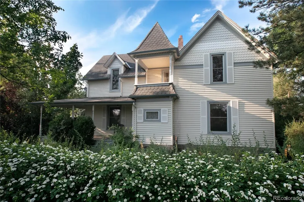 9000 W Jewell Avenue Lakewood CO 80232