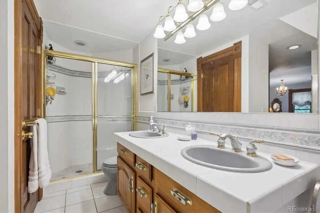 9000 W Jewell Avenue Lakewood CO 80232