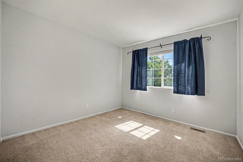 5063 Ashbrook Circle Highlands Ranch CO 80130