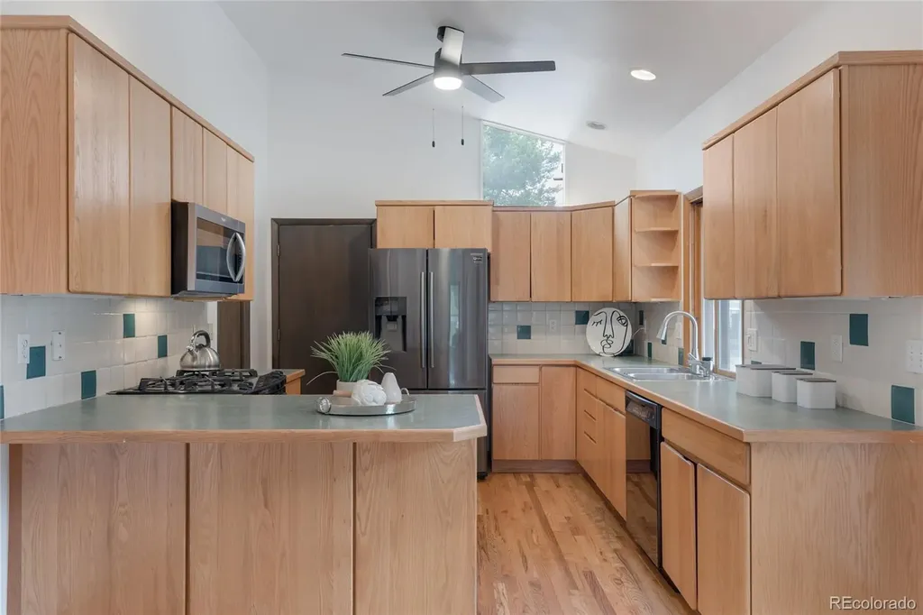 5520 Colt Drive Longmont CO 80503