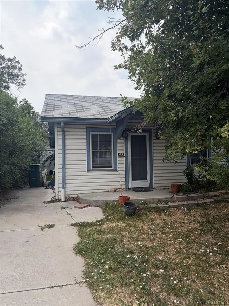2827 S Cherokee Street Englewood CO 80110