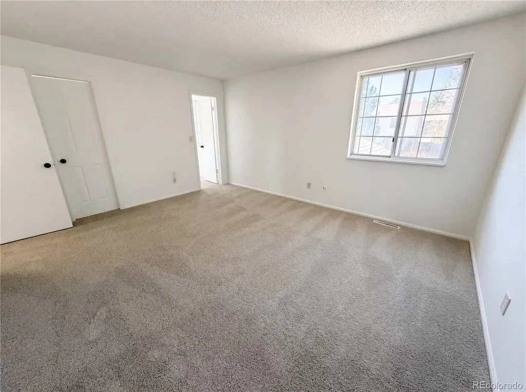 5162 S Richfield Street Aurora CO 80015