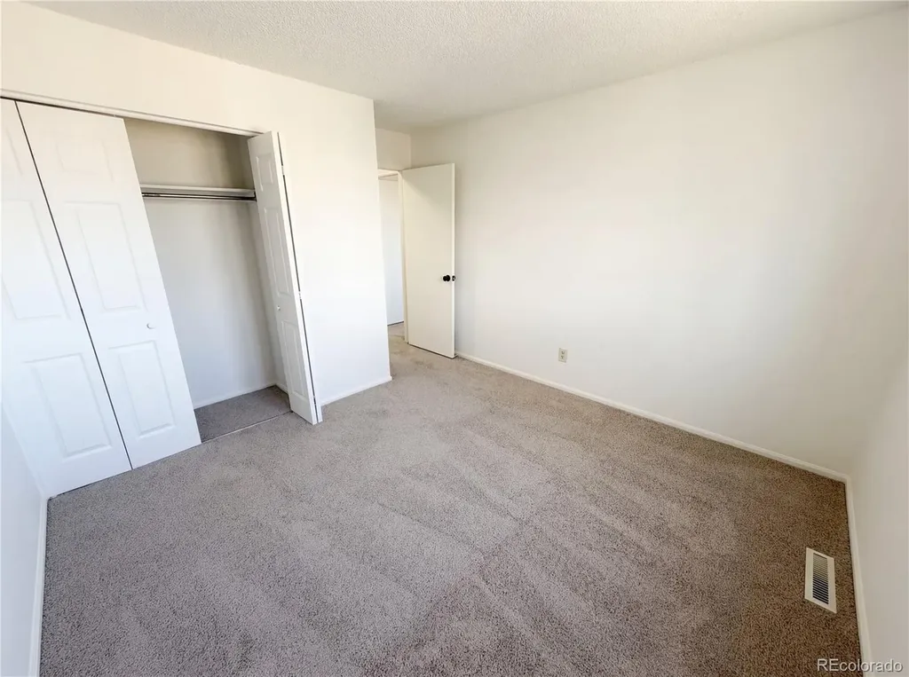 5162 S Richfield Street Aurora CO 80015
