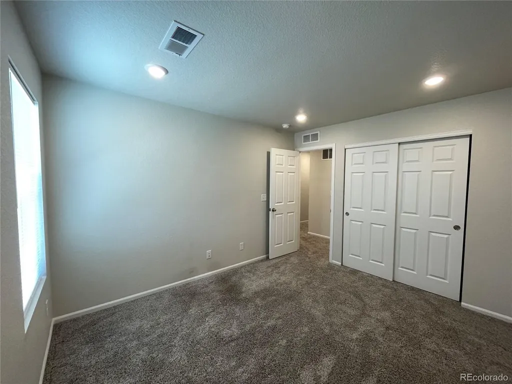 6089 N Liverpool Street Aurora CO 80019