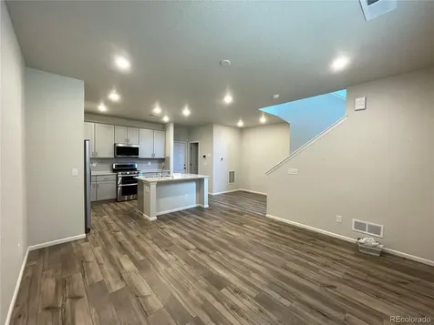 6089 N Liverpool Street Aurora CO 80019