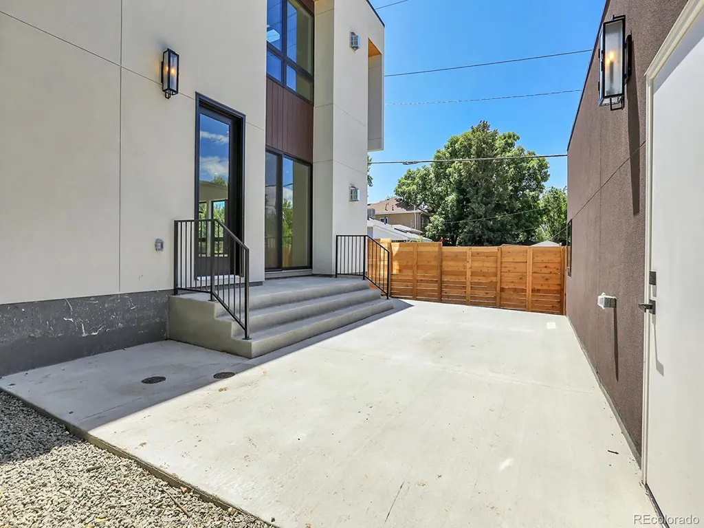 1491 S York Street Denver CO 80210