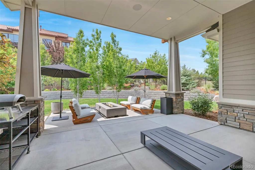27041 E Long Circle Aurora CO 80016