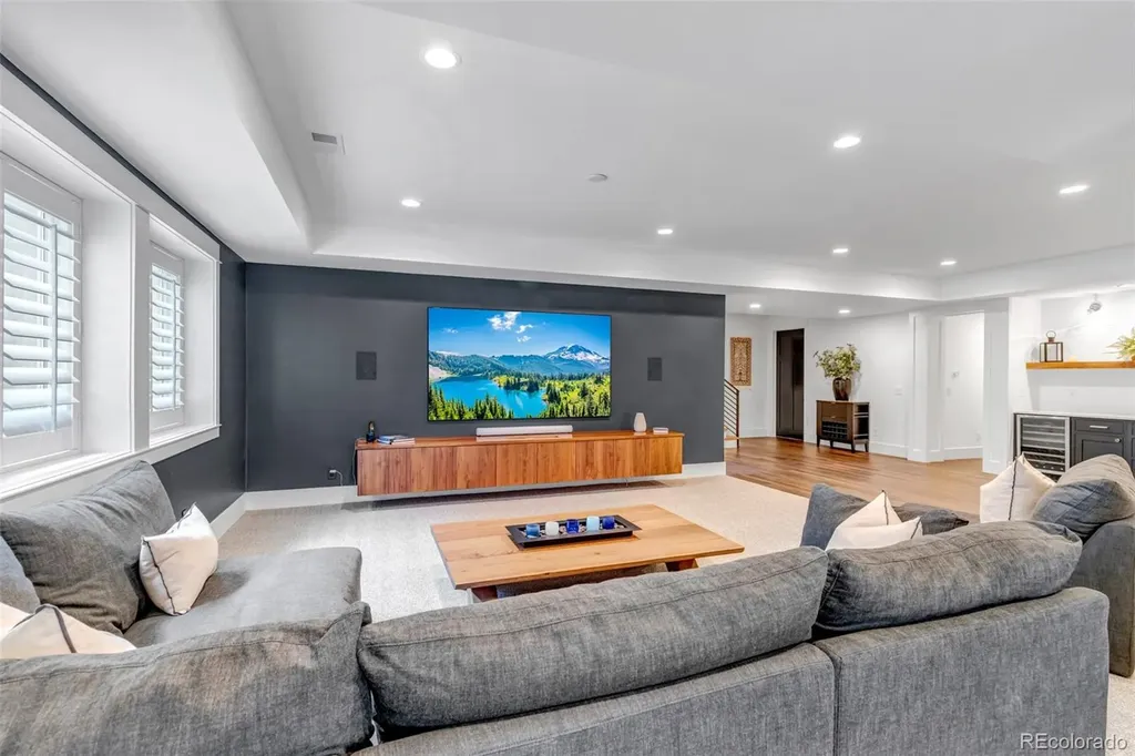 27041 E Long Circle Aurora CO 80016