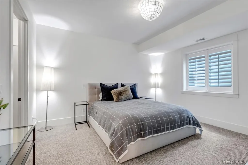 27041 E Long Circle Aurora CO 80016