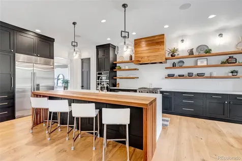 27041 E Long Circle Aurora CO 80016