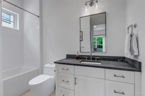 27041 E Long Circle Aurora CO 80016