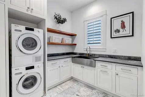 27041 E Long Circle Aurora CO 80016