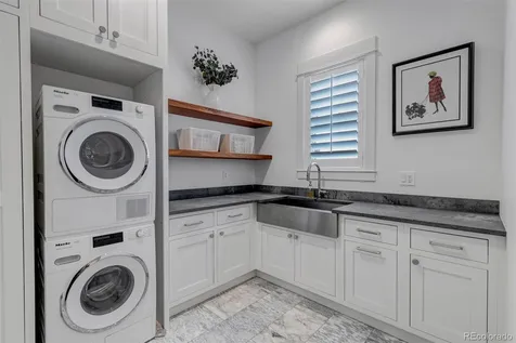27041 E Long Circle Aurora CO 80016