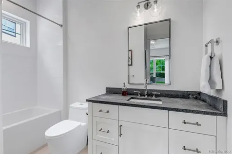 27041 E Long Circle Aurora CO 80016