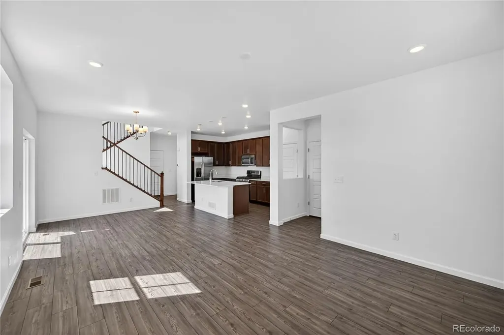 3287 N Duquesne Way Aurora CO 80019