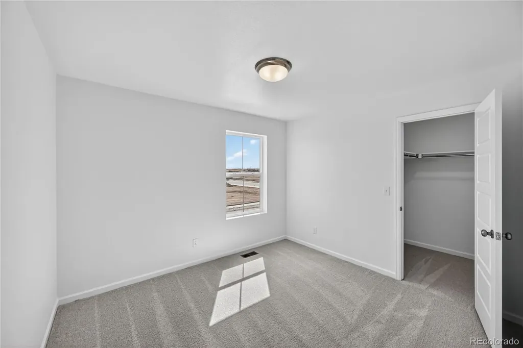 3287 N Duquesne Way Aurora CO 80019