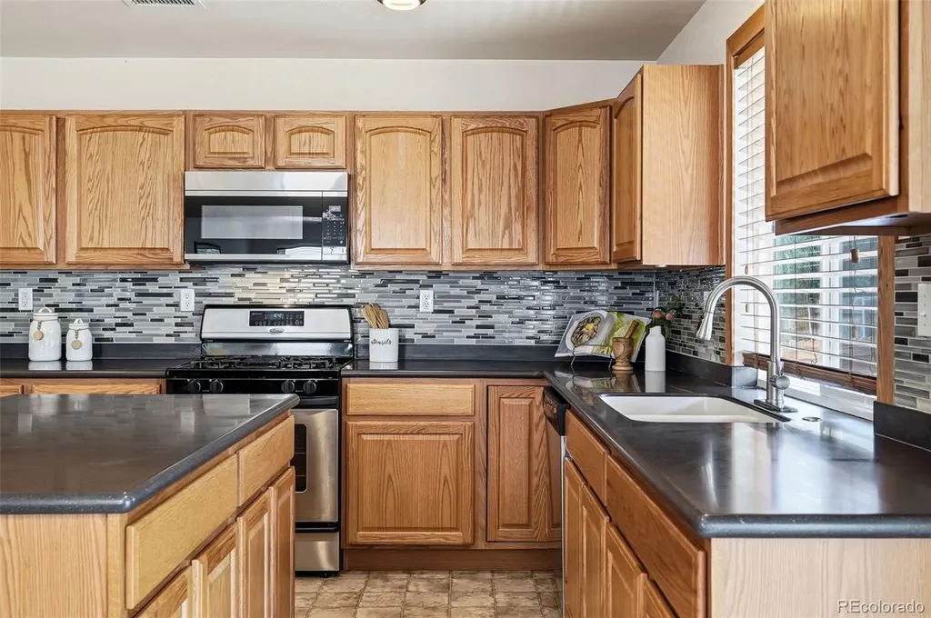 15642 E 98th Place Commerce City CO 80022