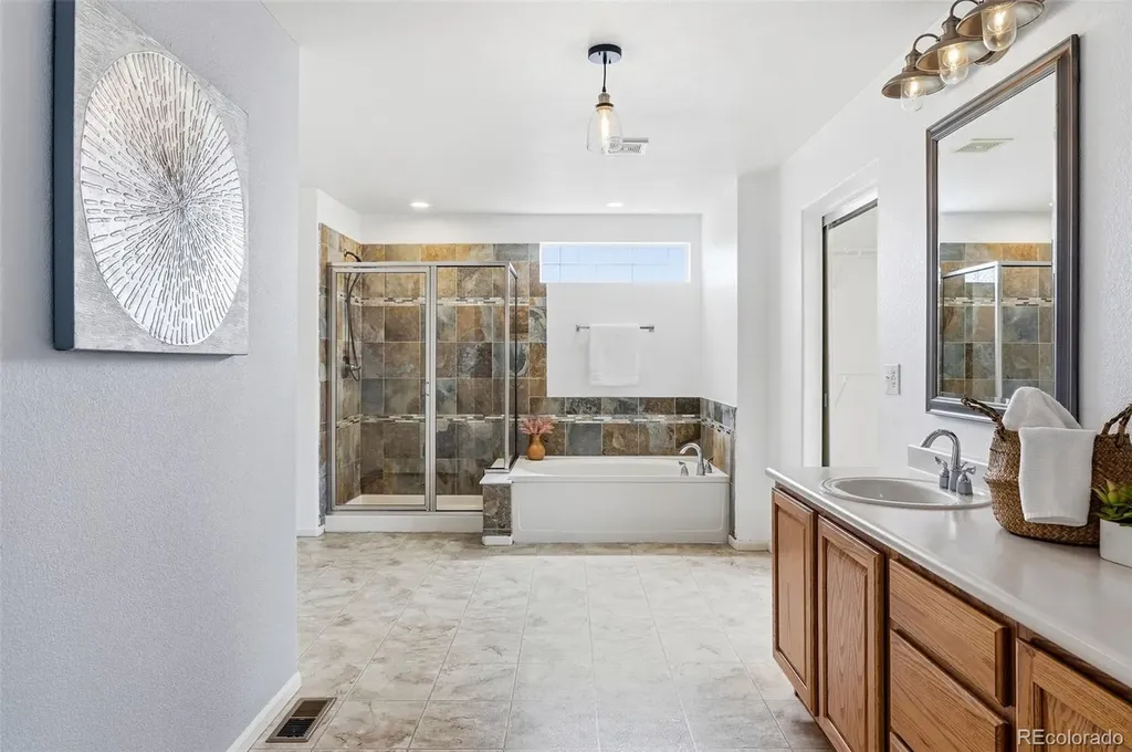 15642 E 98th Place Commerce City CO 80022
