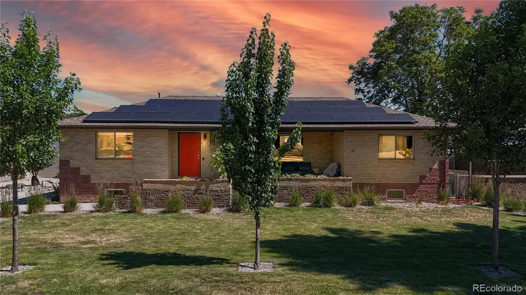 2221 W Moffat Place Denver CO 80221