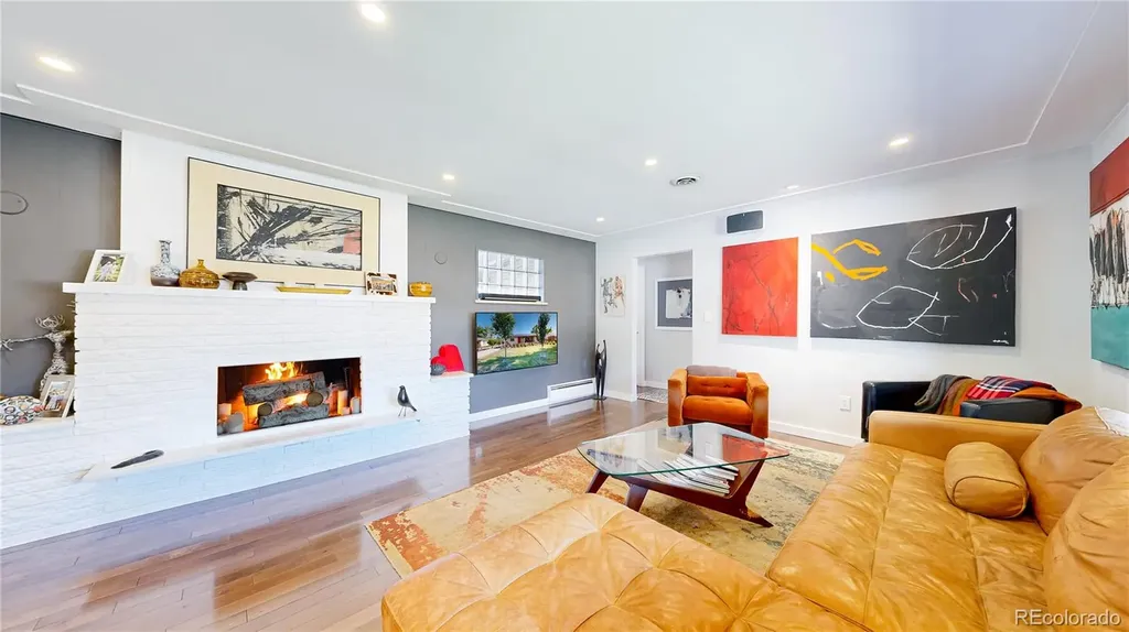 2221 W Moffat Place Denver CO 80221
