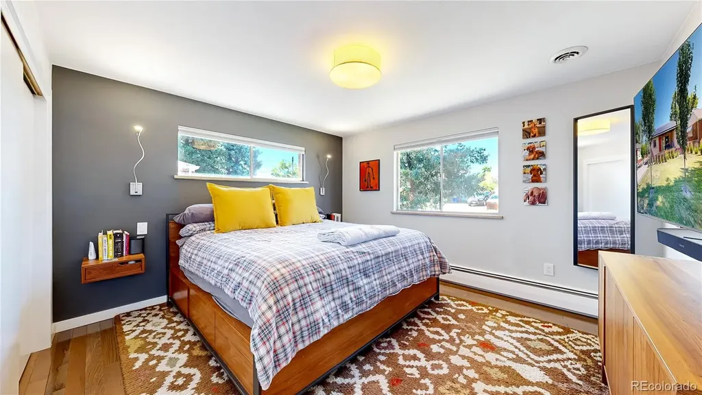 2221 W Moffat Place Denver CO 80221