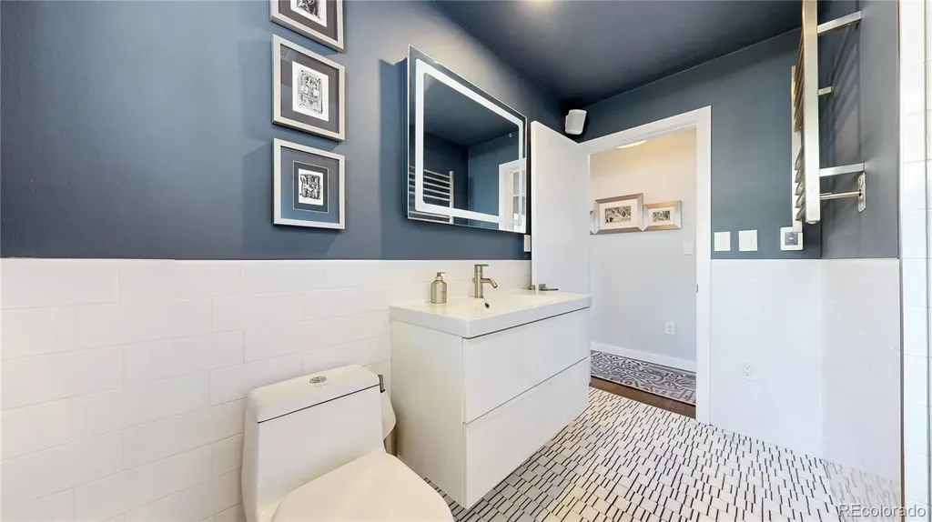 2221 W Moffat Place Denver CO 80221