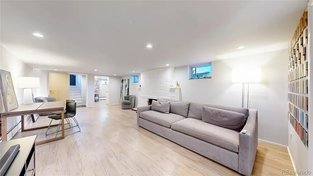 2221 W Moffat Place Denver CO 80221