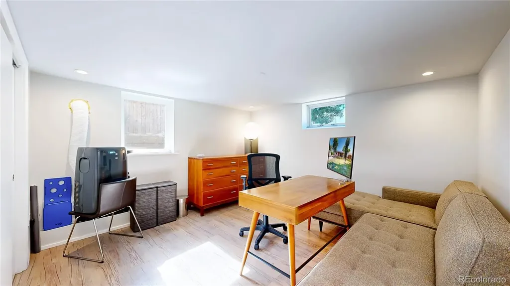 2221 W Moffat Place Denver CO 80221