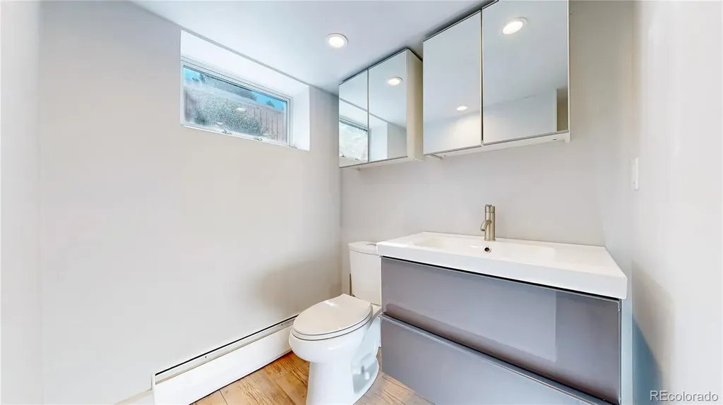 2221 W Moffat Place Denver CO 80221