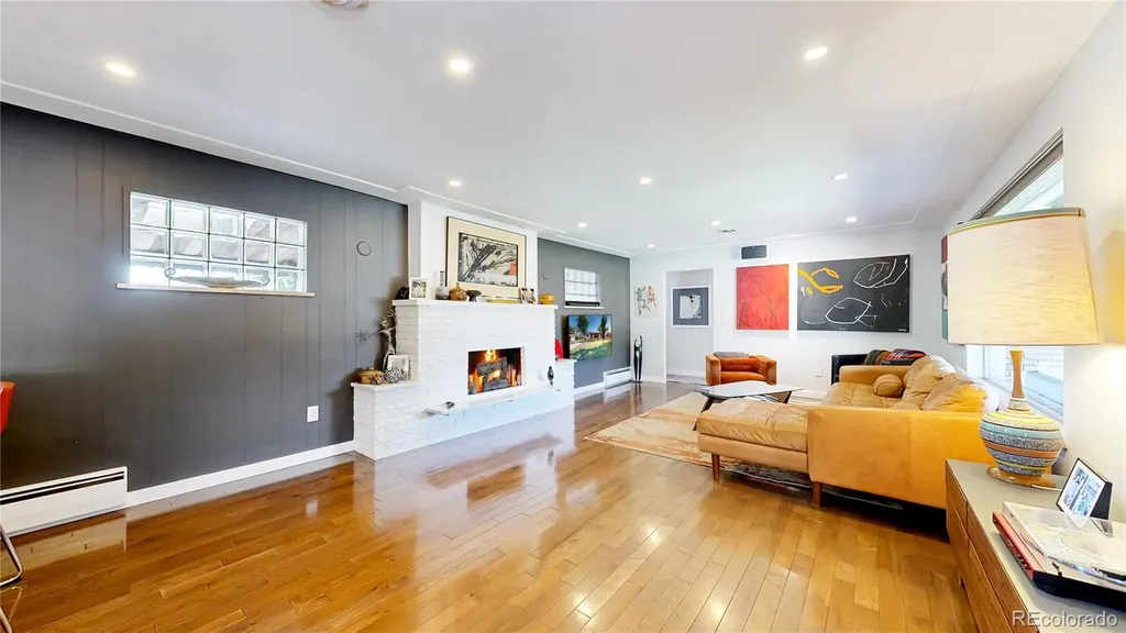 2221 W Moffat Place Denver CO 80221