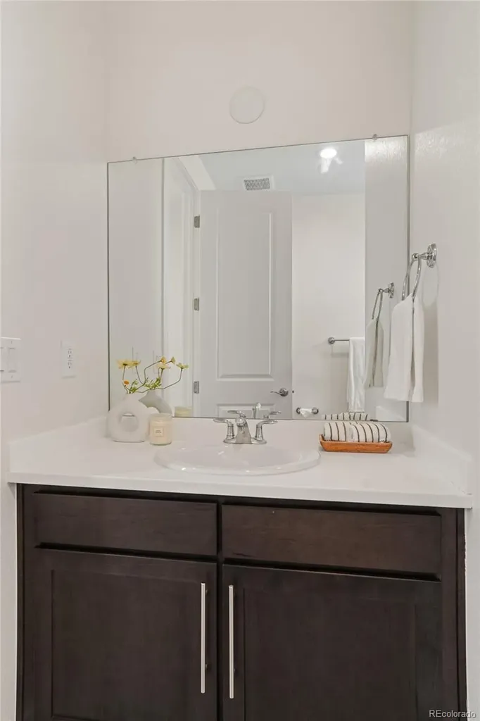 6638 S White Crow Court Aurora CO 80016