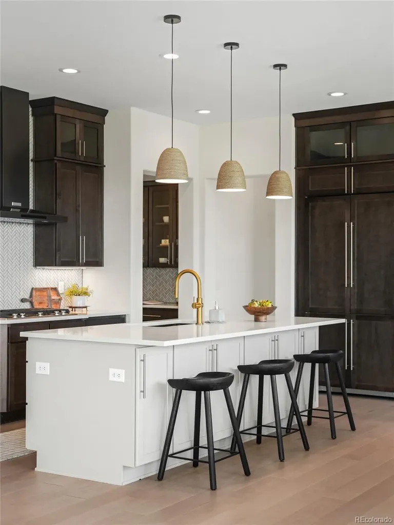 6638 S White Crow Court Aurora CO 80016