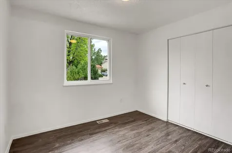 2832 S Mobile Street Aurora CO 80013